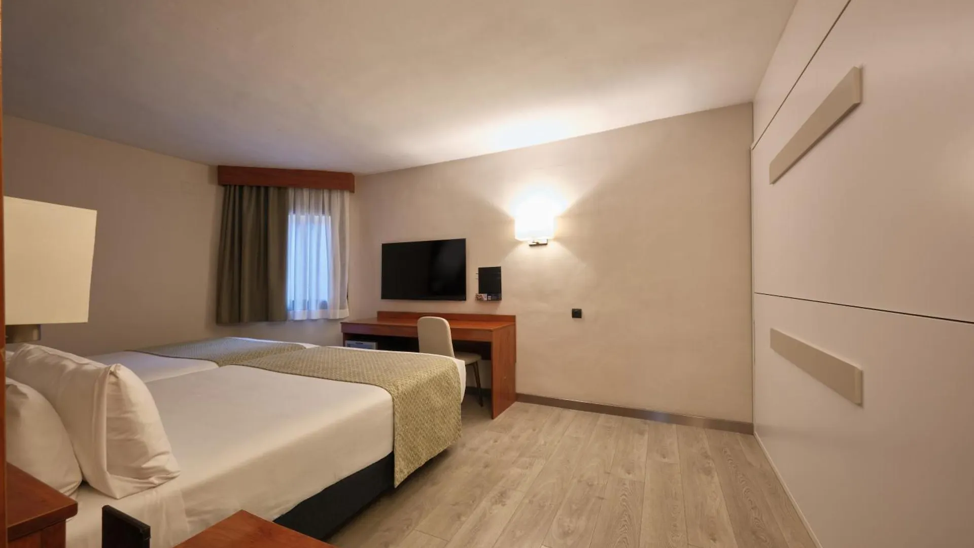Catalonia Park Putxet Otel Barselona