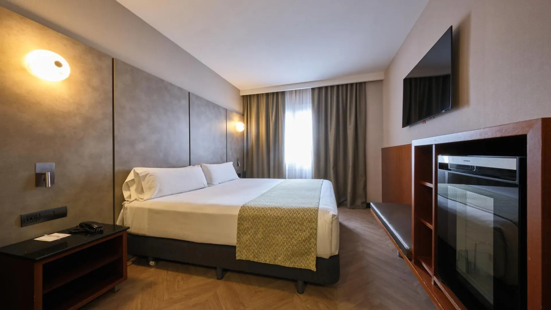 ****  Catalonia Park Putxet Hotel Barcelona Spanyolország